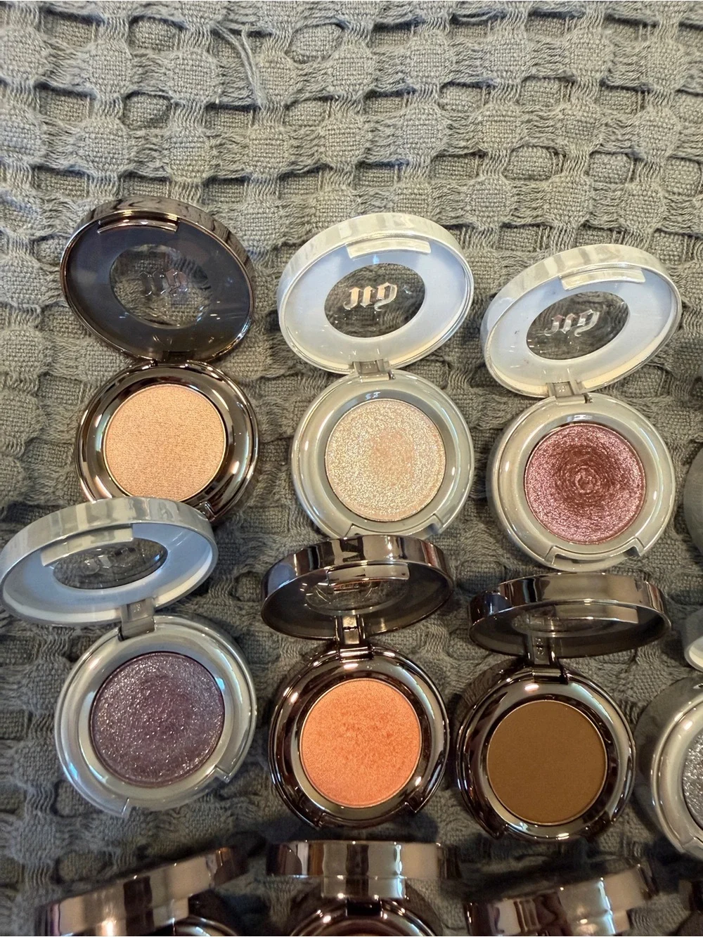 Urban Decay Women Makeup Single Eyeshadows - lot of 23!!